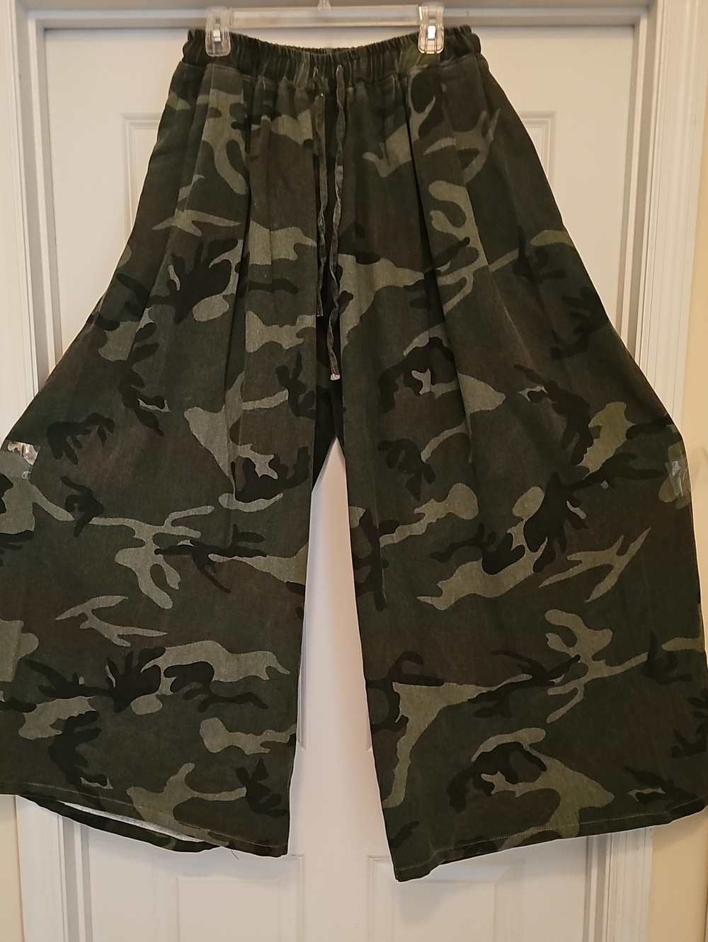Wide Leg Flare Jeans in Camouflage Green